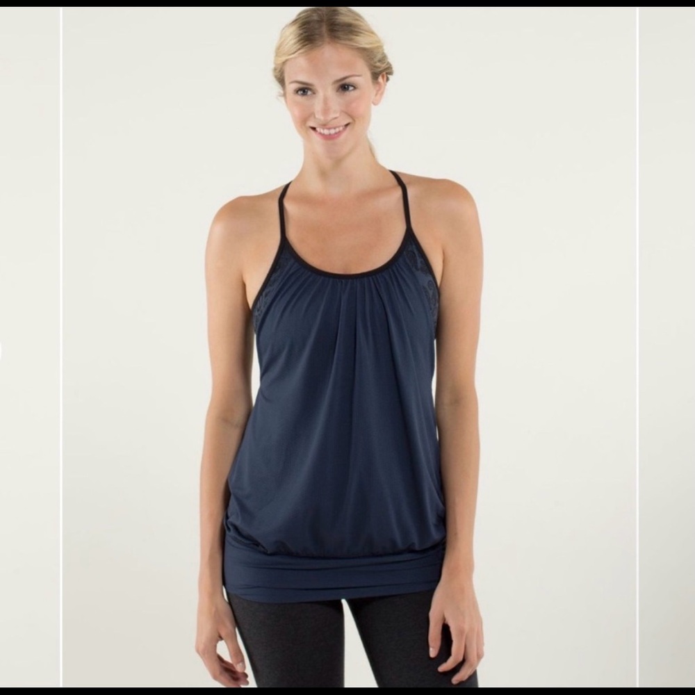 LULULEMON NO LIMITS NAVY TANK